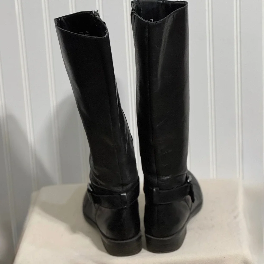 Me Too Deedee Black‎ Leather Riding Boots Womens 7M Buckle Strap Moto Knee High